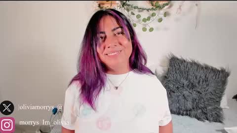 Snapshot of olivia_morrys chatting on 03.01.25 Olivia happyness online show from 03.01.25