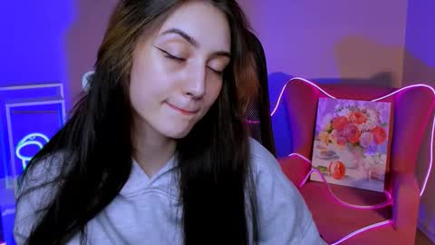 olivia_norton_ online show from 11.12.25