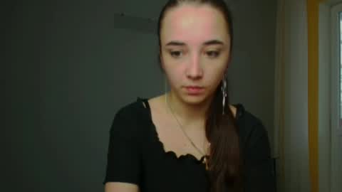 Olivia online show from 12.12.24