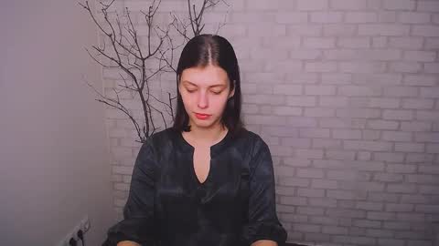 Snapshot of olivia_red_ chatting on 01.03.25 Olivia online show from 01.03.25