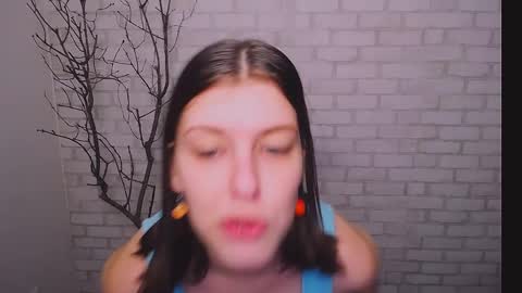 Snapshot of olivia_red_ chatting on 01.24.25 Olivia online show from 01.24.25