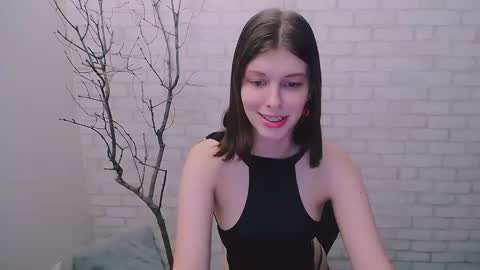 Snapshot of olivia_red_ chatting on 01.24.25 Olivia online show from 01.24.25