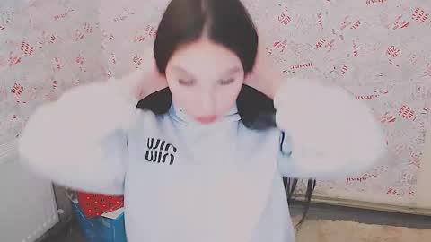 Snapshot of olivia_red_ chatting on 02.12.25 Olivia online show from 02.12.25