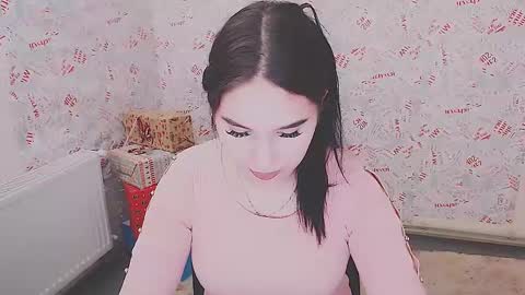 Snapshot of olivia_red_ chatting on 02.14.25 Olivia online show from 02.14.25