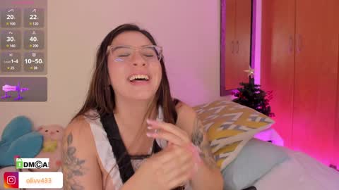 olivia_s19 online show from 01.05.25