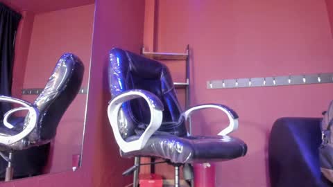   online show from 12.22.24