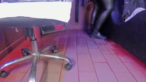   online show from 02.23.25