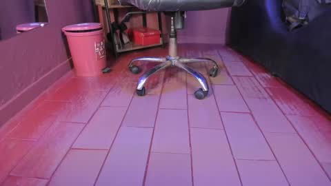   online show from 03.08.25