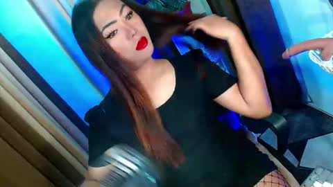 Miss OLIVIA online show from 09.21.25