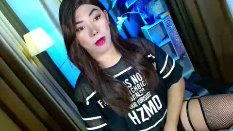 Snapshot of olivia_the_temptress27 chatting on 11.06.25 Miss OLIVIA online show from 11.06.25