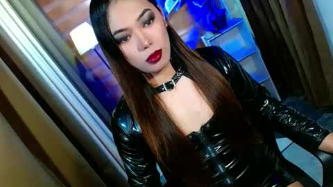 Miss OLIVIA online show from 03.22.26