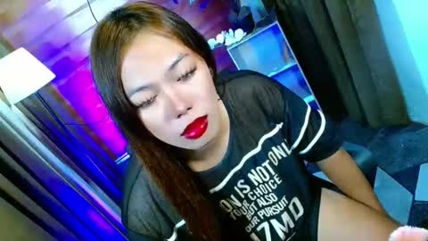 Snapshot of olivia_the_temptress27 chatting on 05.07.26 Miss OLIVIA online show from 05.07.26
