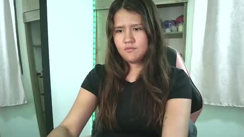 Snapshot of olivia_watson_ chatting on 10.09.25 Olivia online show from 10.09.25