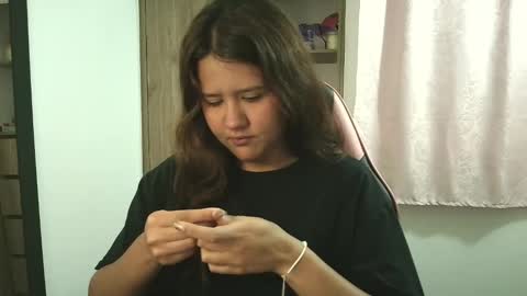 Snapshot of olivia_watson_ chatting on 10.17.25 Olivia online show from 10.17.25