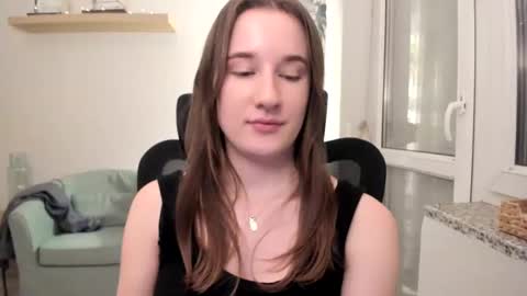 Oliwiaa2004 online show from 02.16.25