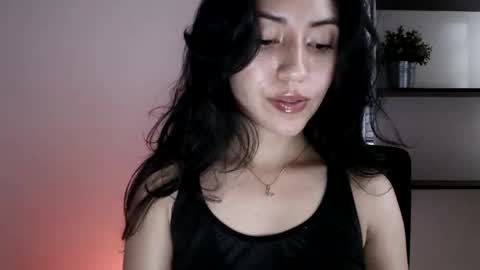 oliviaaa__ online show from 10.12.25