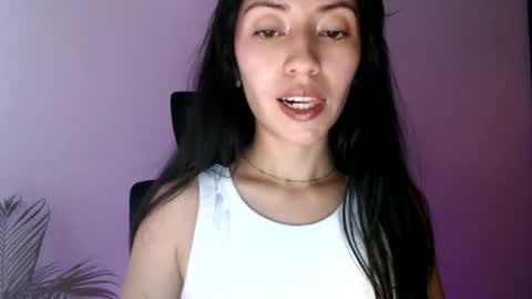 Snapshot of oliviaaa__ chatting on 03.25.26 oliviaaa__ online show from 03.25.26