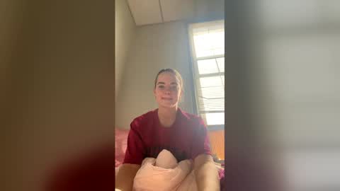 Snapshot of oliviaaraee chatting on 02.03.26 oliviaaraee online show from 02.03.26