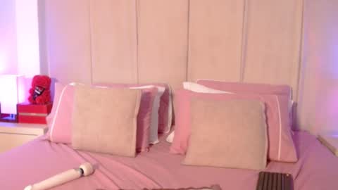 My name is olivia but can you call me Oli online show from 12.10.24