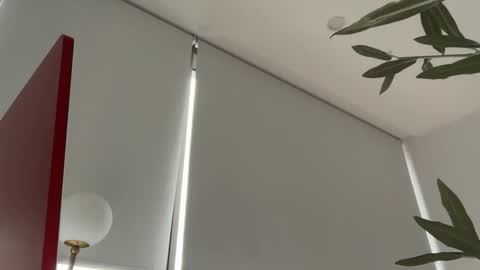 Olivia Brookes online show from 11.25.25