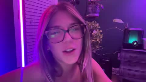 Olivia online show from 01.31.25