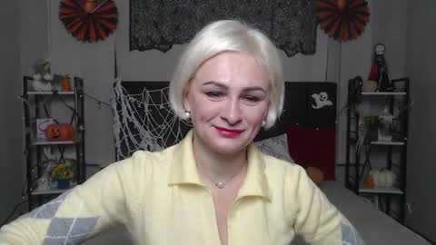 OliviaHorst online show from 10.23.25