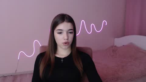 Olivia online show from 12.12.24