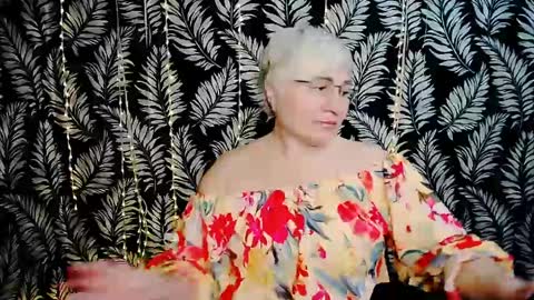 Snapshot of oliviaoskar_ chatting on 04.26.26 Kelly online show from 04.26.26