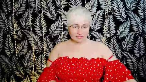 Snapshot of oliviaoskar_ chatting on 05.12.26 Kelly online show from 05.12.26