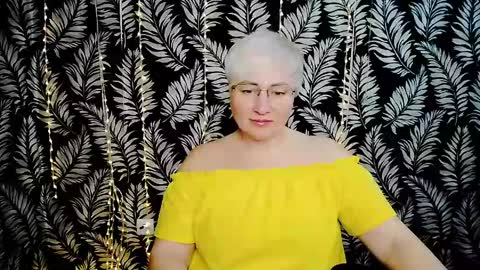 Snapshot of oliviaoskar_ chatting on 05.16.26 Kelly online show from 05.16.26
