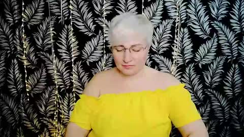 Snapshot of oliviaoskar_ chatting on 05.16.26 Kelly online show from 05.16.26