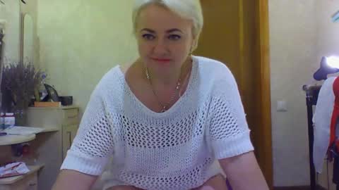 oliviaparadise online show from 01.01.25