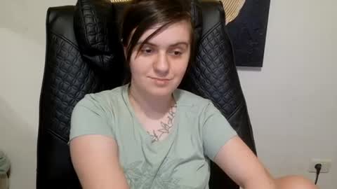 Snapshot of oliviasager chatting on 07.04.26 Mistress Olivia online show from 07.04.26