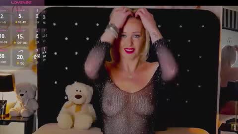 Olivia online show from 01.14.26