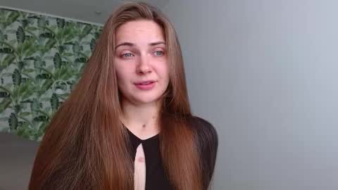 Olivia online show from 10.10.25