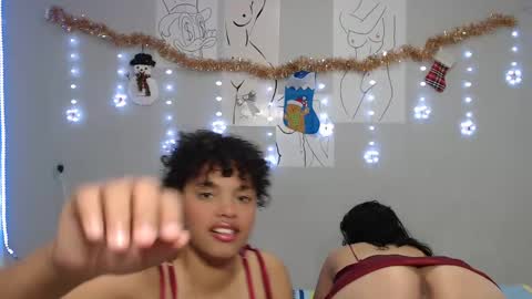 Snapshot of oliviiah chatting on 12.28.24 oliviiah online show from 12.28.24