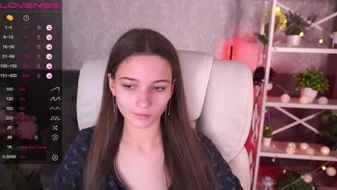 Snapshot of olivkablush chatting on 12.18.24 Olivia online show from 12.18.24