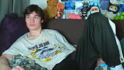 Snapshot of ololkd chatting on 10.03.25 Tony online show from 10.03.25