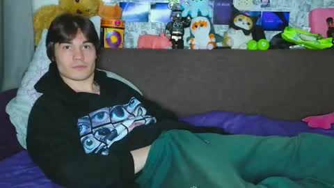 Snapshot of ololkd chatting on 10.24.25 Tony online show from 10.24.25