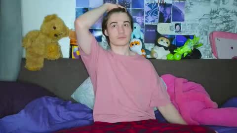 Snapshot of ololkd chatting on 10.26.25 Tony online show from 10.26.25