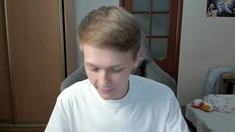 Oliver and Mira online show from 10.11.25