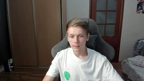 Oliver and Mira online show from 10.17.25