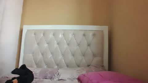 olwami4 online show from 02.25.26