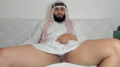 Snapshot of omar_xoxo chatting on 05.30.26 Omar online show from 05.30.26