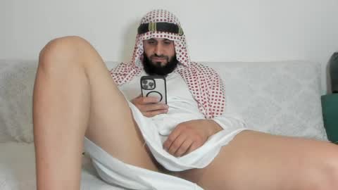 Snapshot of omar_xoxo chatting on 06.01.26 Omar online show from 06.01.26