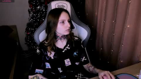 Snapshot of on_yxxx chatting on 01.06.25 on_yxxx online show from 01.06.25