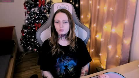 Snapshot of on_yxxx chatting on 01.25.25 on_yxxx online show from 01.25.25