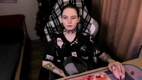 Snapshot of on_yxxx chatting on 03.07.25 on_yxxx online show from 03.07.25