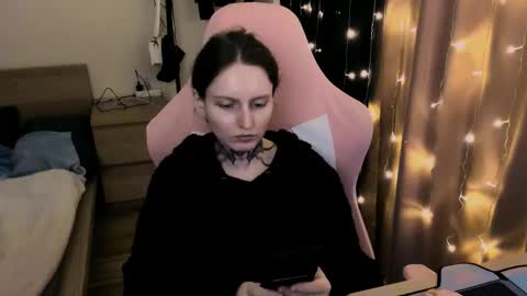 Snapshot of on_yxxx chatting on 09.28.25 on_yxxx online show from 09.28.25