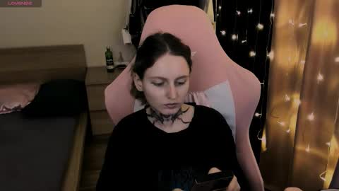 Snapshot of on_yxxx chatting on 10.23.25 on_yxxx online show from 10.23.25